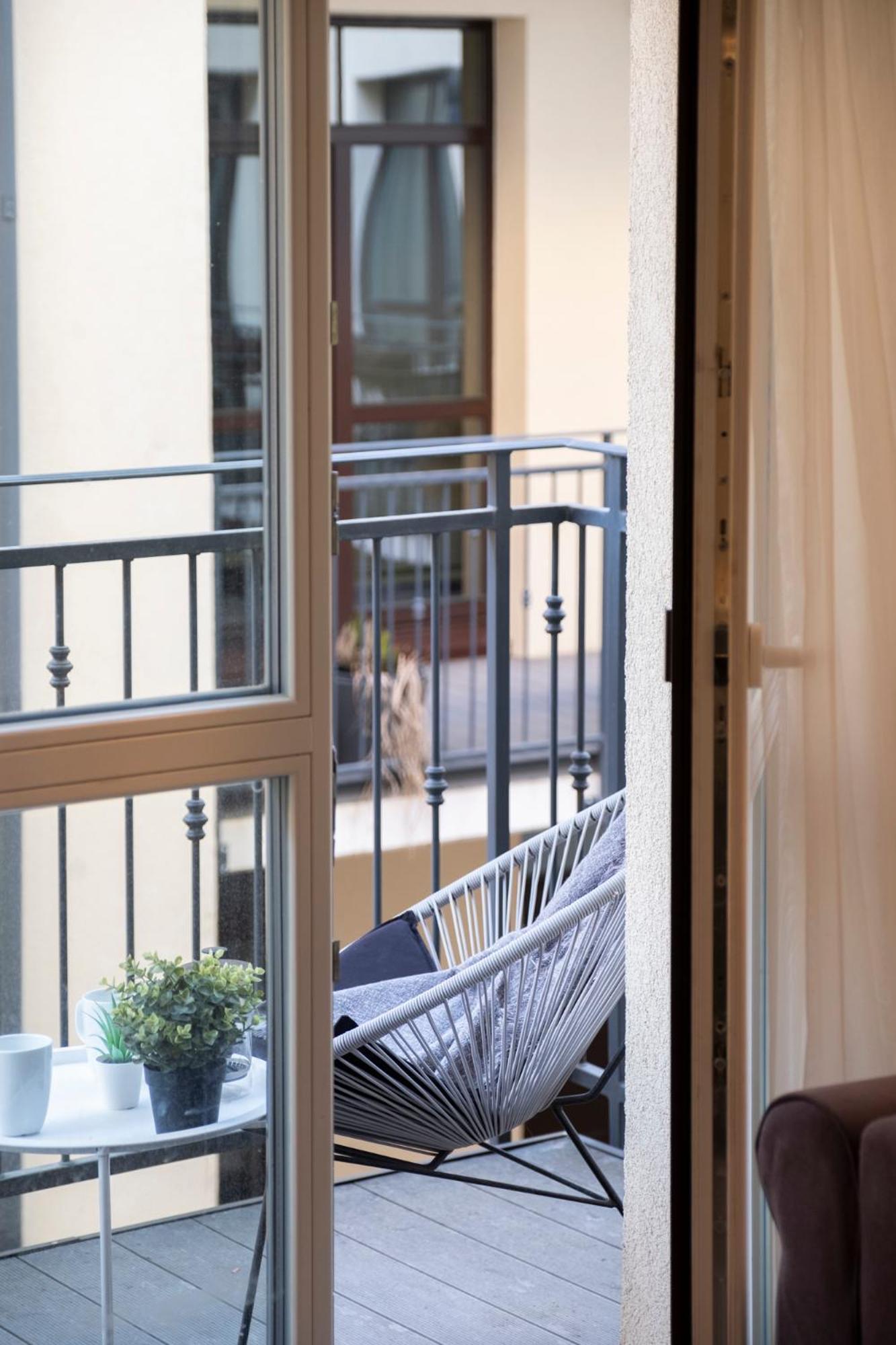 Cohost I Oldtown 60M2 Apt W-Garage Parking, Balcony & Self Check-In VNO Exteriér fotografie